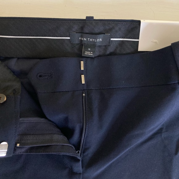 Ann Taylor The Straight Pant in Seasonless Stretch Deep Navy Sky NWT Size 10 - Picture 5 of 8